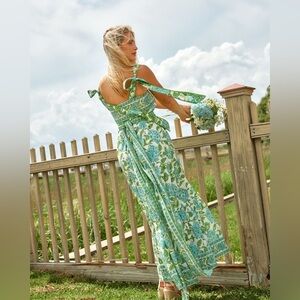 Green Floral Tie-Back Maxi Dress